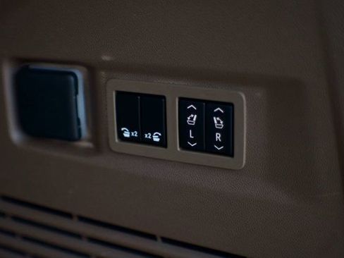 Used 2023 GMC Yukon Denali image 55