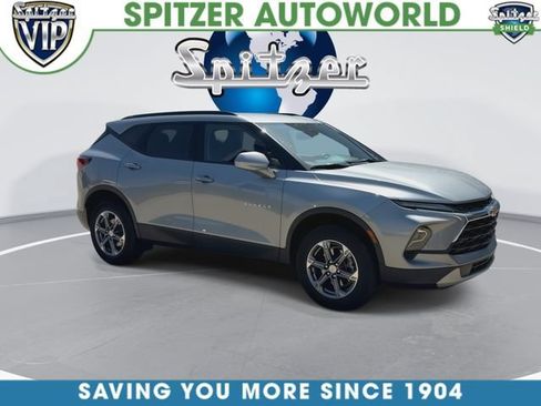 Used 2024 Chevrolet Blazer LT w/ Convenience Package FWD image 3