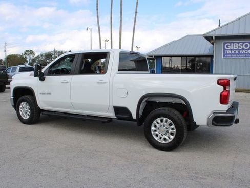 Used 2023 Chevrolet Silverado 2500 LT image 7