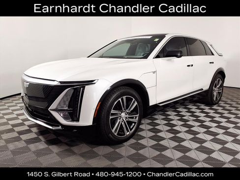 Certified 2024 Cadillac Lyriq Luxury image 1