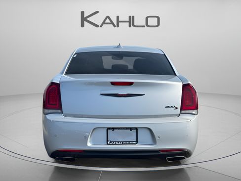 Used 2023 Chrysler 300 S RWD image 3