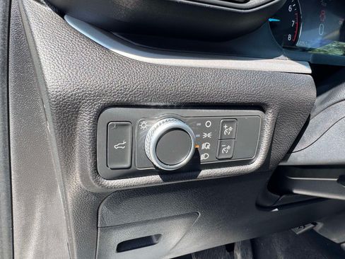 Used 2022 Ford Explorer XLT AWD/4WD image 24