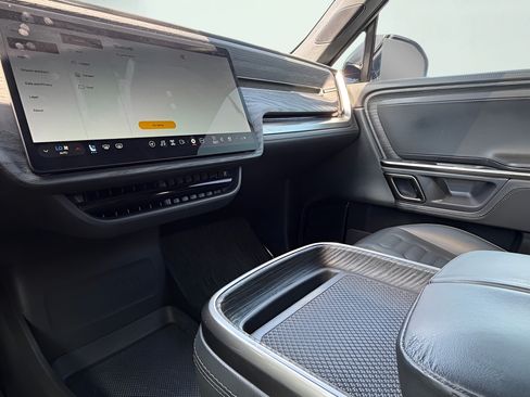 Used 2023 Rivian R1S Adventure Quad AWD/4WD image 23