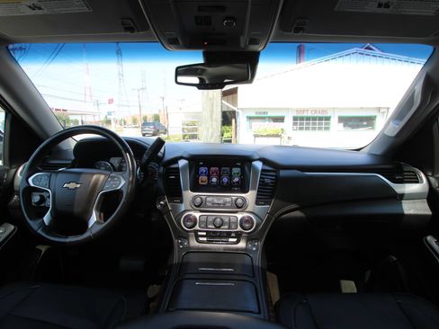 Used 2017 Chevrolet Tahoe Premier AWD/4WD image 13