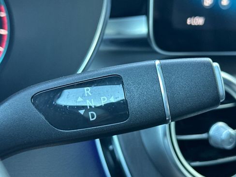 Used 2022 Mercedes-Benz GLC 300 4MATIC image 21