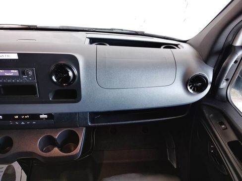 Used 2020 Mercedes-Benz Sprinter 3500 image 32