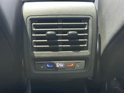 Certified 2025 Volkswagen Golf R Black Edition AWD/4WD image 33