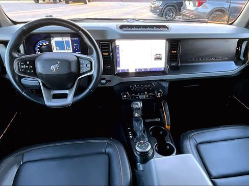 Certified 2023 Ford Bronco Badlands image 15