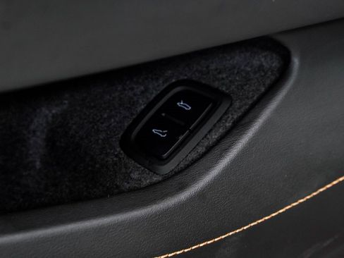 Used 2022 Chevrolet Corvette Stingray Preferred Conv w/ Z51 Performance Package image 44