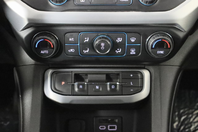 Used 2021 GMC Acadia SLT FWD image 26