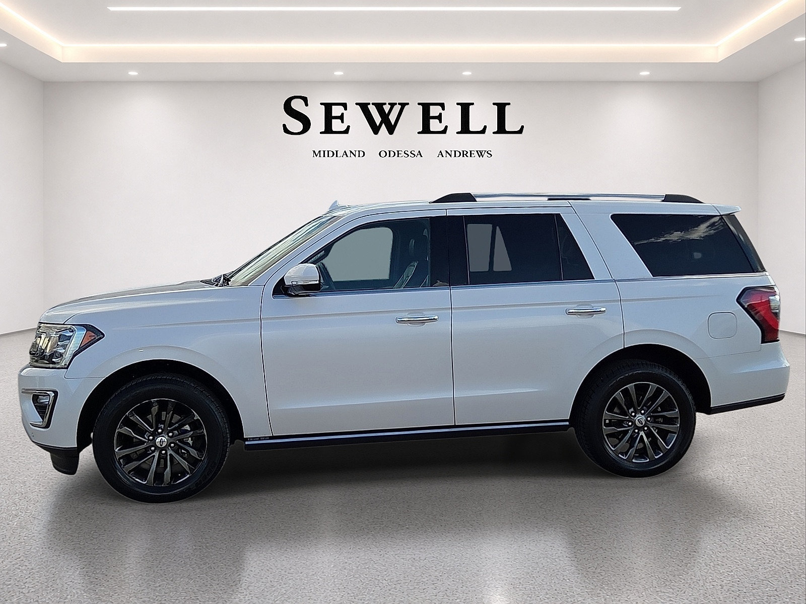 Used 2019 Ford Expedition Limited RWD image 2