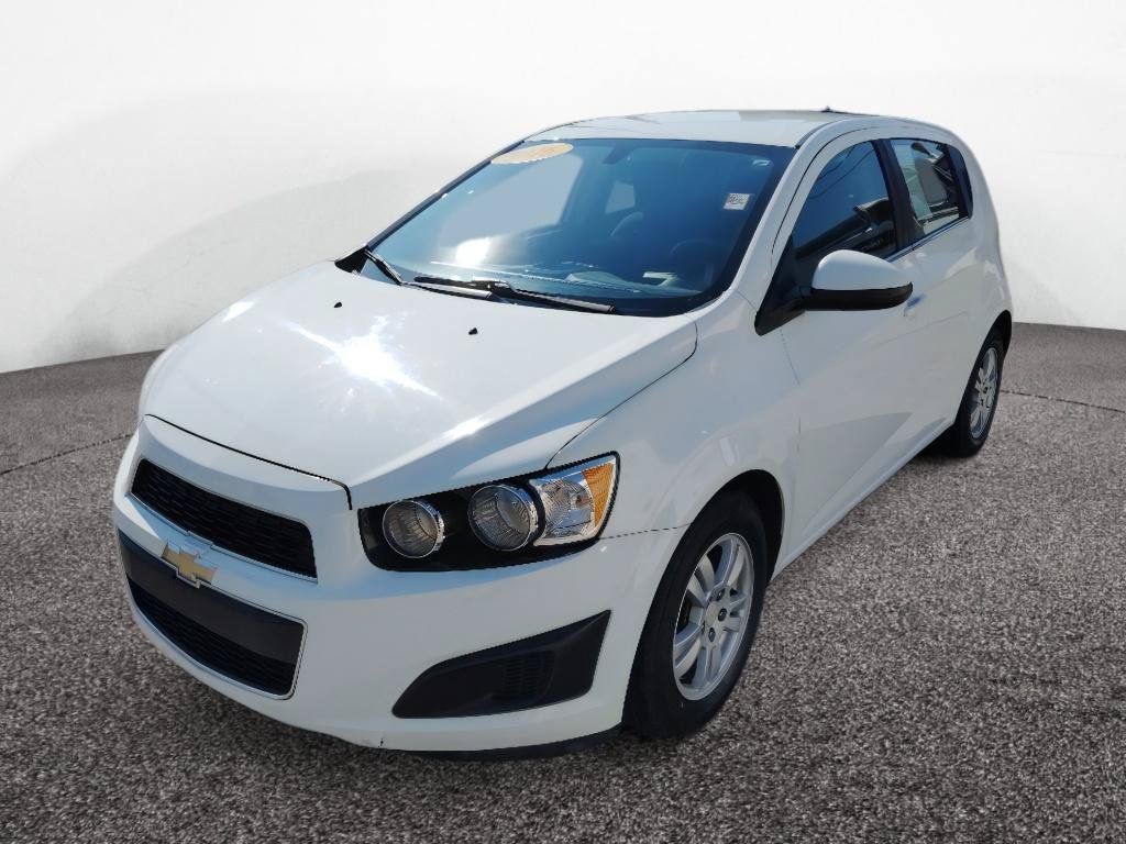 Used 2016 Chevrolet Sonic LT FWD image 3