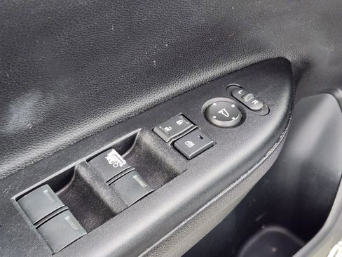 Used 2016 Honda Accord Sport image 17