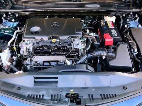 Used 2018 Toyota Camry SE w/ Convenience Package FWD image 31
