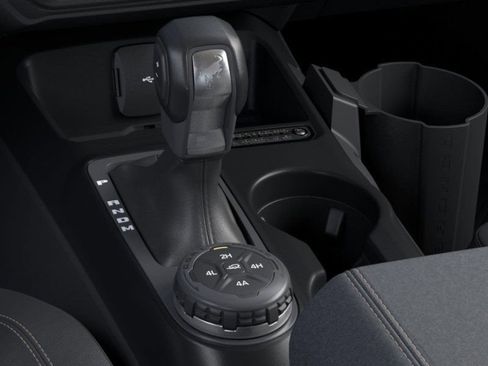 New 2025 Ford Bronco Badlands image 18