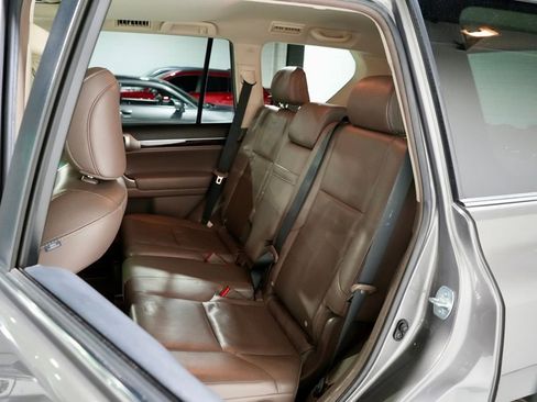 Used 2014 Lexus GX 460 w/ Premium Package image 29