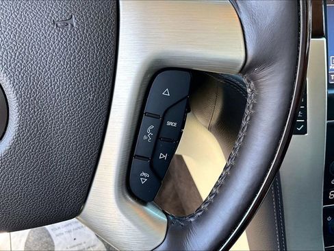 Used 2014 Cadillac Escalade Platinum image 25