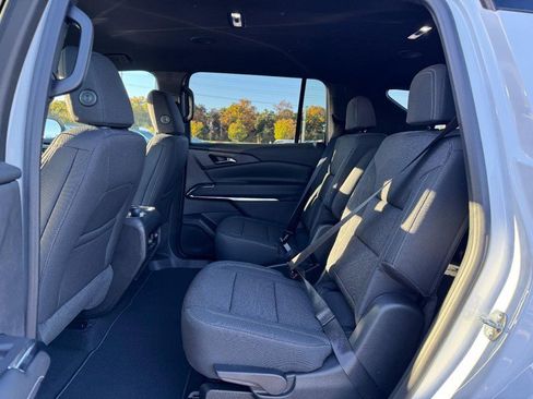 New 2026 Chevrolet Traverse LT w/ Midnight/Sport Edition image 7