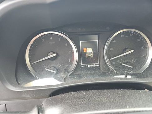 Used 2017 Toyota Highlander Limited image 11