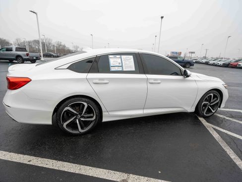 Used 2019 Honda Accord Sport image 6