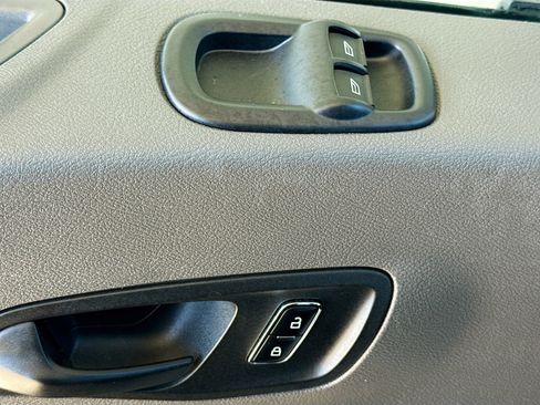 Used 2023 Ford Transit 350 XLT image 23