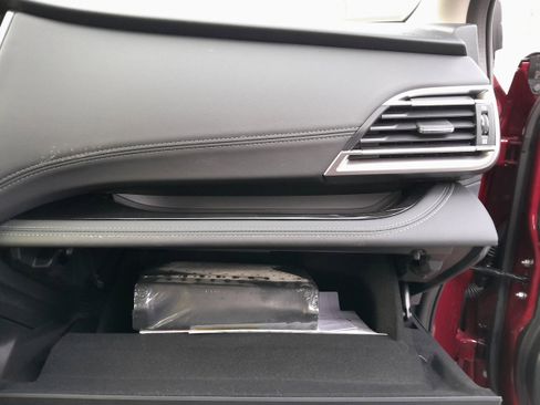 Certified 2025 Subaru Legacy Limited image 37