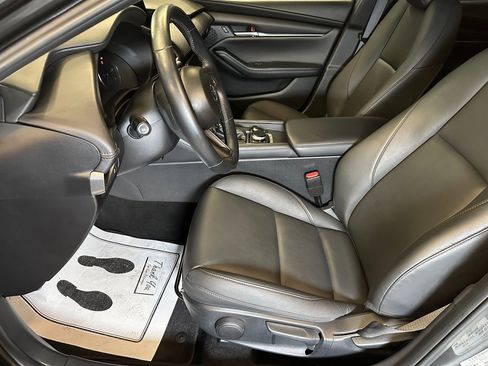 Used 2022 MAZDA MAZDA3 s image 17