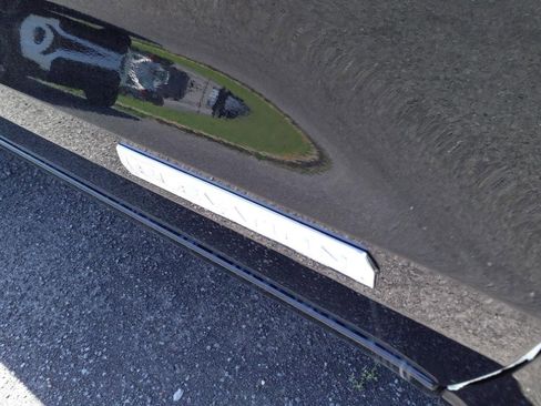 New 2025 GMC Canyon Elevation w/ Convenience Package image 10