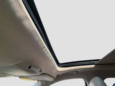 Used 2019 Lincoln Nautilus Reserve image 23