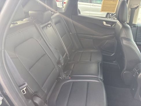 Used 2022 Ford Escape SEL image 19