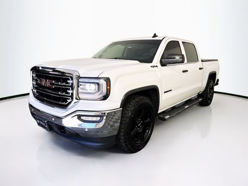 Used 2018 GMC Sierra 1500 SLT AWD/4WD image 3