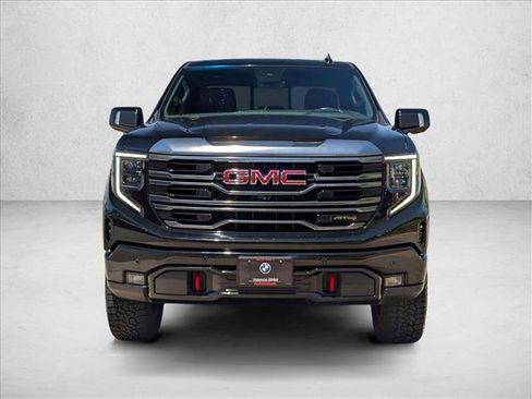 Used 2022 GMC Sierra 1500 AT4 w/ AT4 Premium Package AWD/4WD image 2