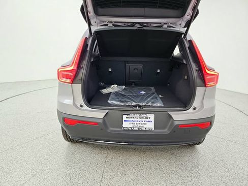 New 2026 Volvo XC40 B5 Plus w/ Climate Package AWD/4WD image 19