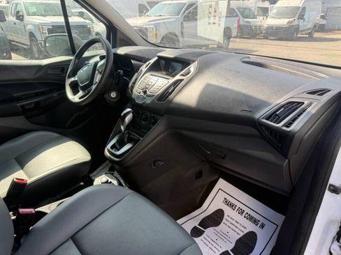 Used 2016 Ford Transit Connect XL FWD image 9