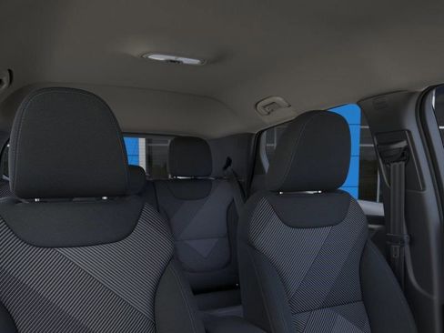 New 2027 Chevrolet Bolt LT w/ Comfort Package FWD image 24