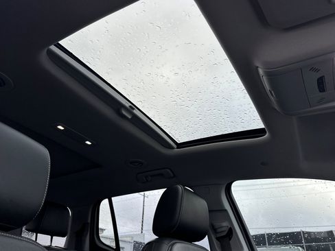 Used 2021 GMC Acadia SLT w/ Elevation Edition image 20