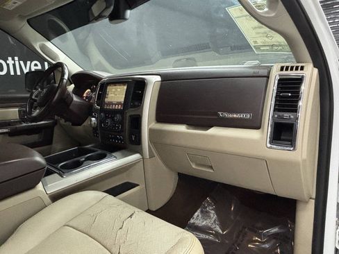Used 2014 RAM 1500 Laramie w/ Convenience Group AWD/4WD image 34