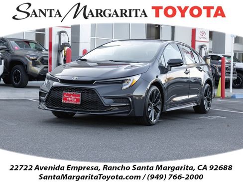 Certified 2025 Toyota Corolla SE FWD image 1