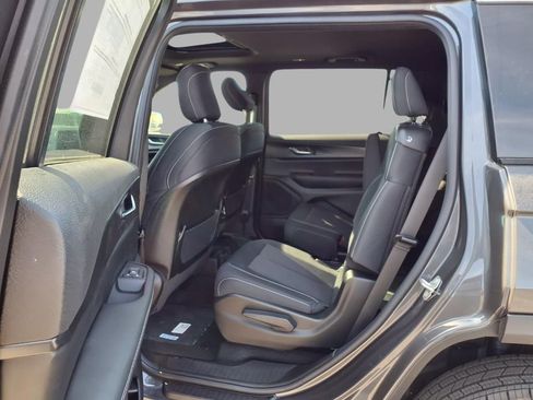 New 2026 Jeep Grand Cherokee L Laredo AWD/4WD image 26