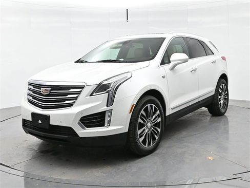 Used 2017 Cadillac XT5 Premium Luxury w/ LPO, Wheel Lock Package image 3