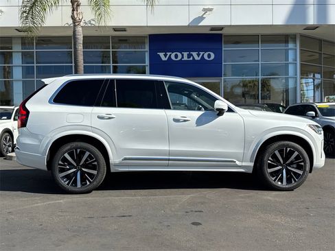 New 2026 Volvo XC90 B6 Core image 6