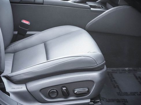 Certified 2024 Lexus ES 350 w/ Premium Package image 25