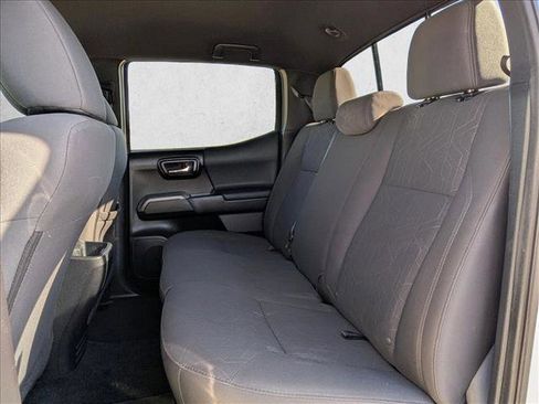 Used 2019 Toyota Tacoma TRD Sport w/ Technology Package RWD image 16