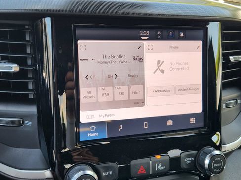New 2026 RAM 1500 Express AWD/4WD image 17