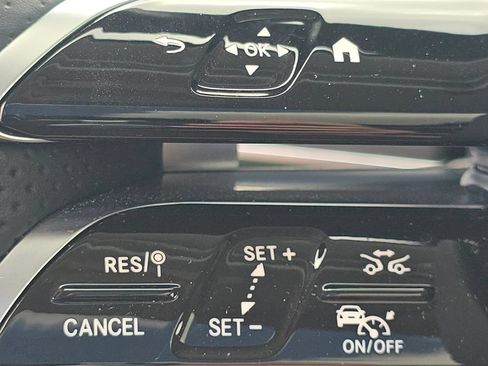 Certified 2026 Mercedes-Benz GLS 450 4MATIC image 37