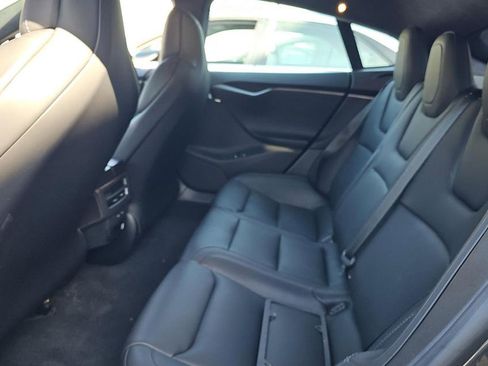 Used 2019 Tesla Model S 100D image 5