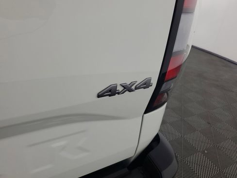 New 2026 Nissan Frontier S image 32