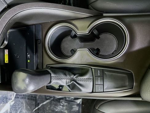 Used 2022 Toyota Camry SE w/ Audio Upgrade Package image 22