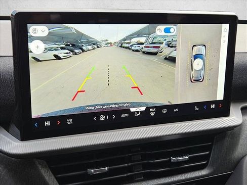 New 2026 Ford Explorer Platinum image 14