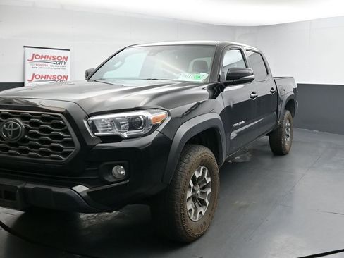 Used 2023 Toyota Tacoma TRD Off-Road image 4